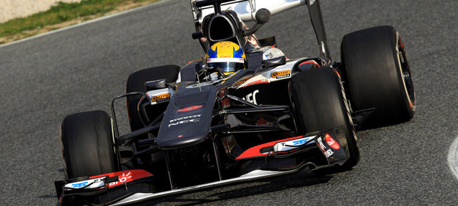 Esteban Gutiérrez, sobre el Lotus E21: "Es muy estable en curva, tiene un aplomo fuera de lo normal"