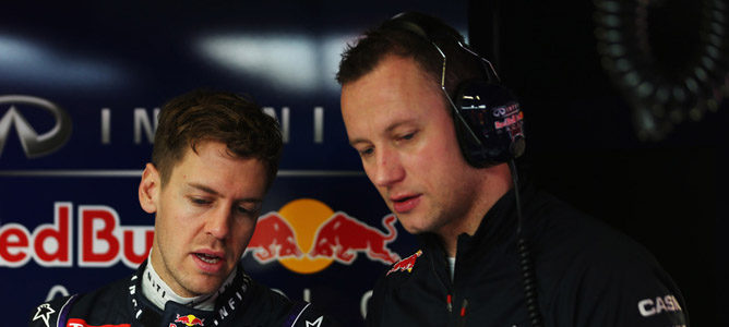 Dietrich Mateschitz asegura que no retendría a Sebastian Vettel en Red Bull por tener un contrato en vigor