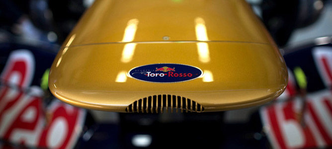 Jacques Villeneuve: "Los pilotos de Toro Rosso necesitan como mínimo conseguir un podio para llegar a Red Bull"