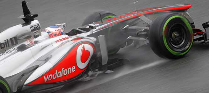 Jenson Button con McLaren en los test de pretemporada