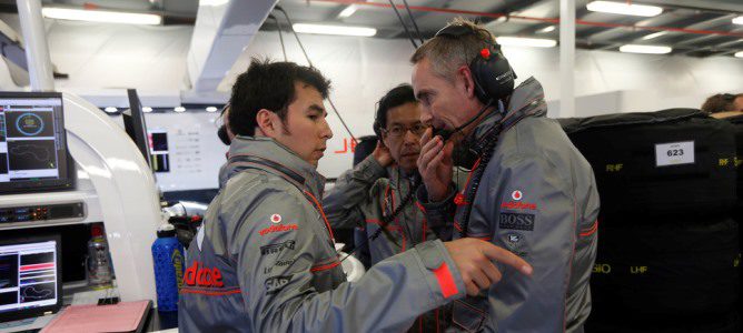 Sergio Pérez hablando con Martin Whitmarsh