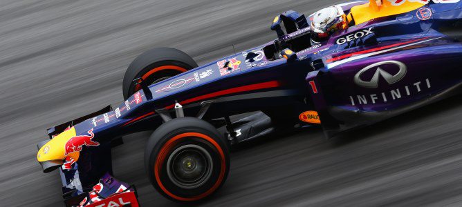 Sebastian Vettel: "¡Los neumáticos no duran mucho!"