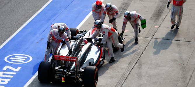 Jenson Button abandona en Malasia