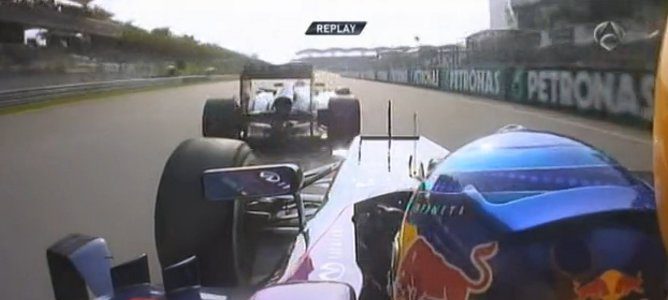 Vettel decide adelantar por la derecha