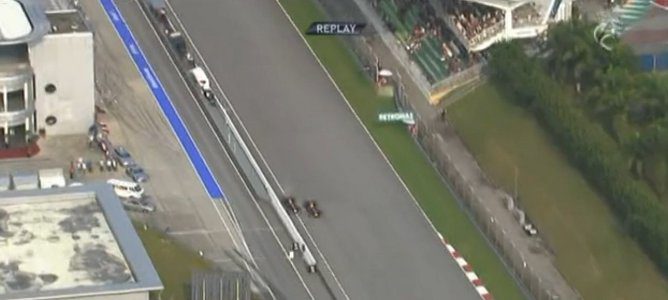 Vettel a la altura de Webber vista aerea