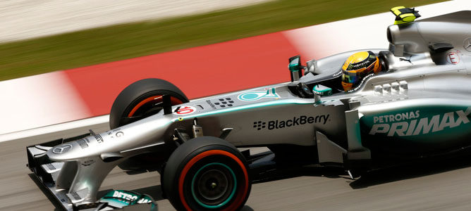 Lewis Hamilton: "Con los Pirelli de 2013 no disfruto de las carreras"