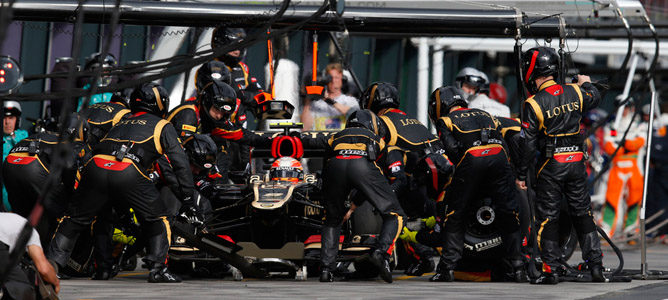 El equipo Lotus espera mejorar sus tiempos en los 'pit-stop' con un nuevo gato trasero