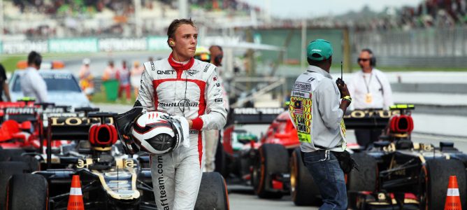 Max Chilton en el parque cerrado en Malasia