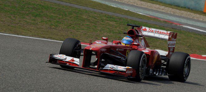 Fernando Alonso, el más rápido en los terceros entrenamientos libres del GP de China