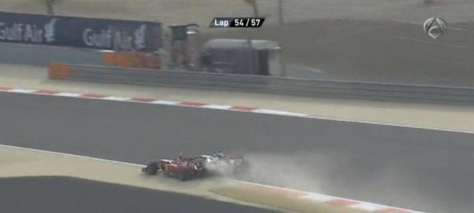 Alonso regresando a la pista de forma poco segura