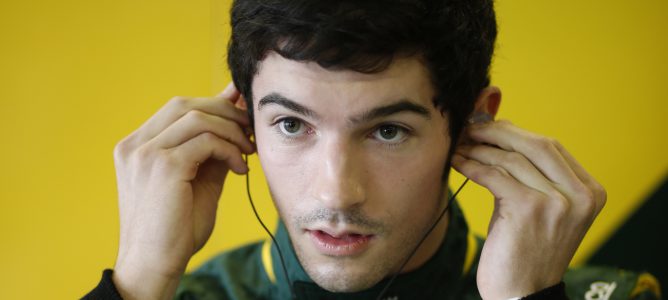 Alexander Rossi con Caterham