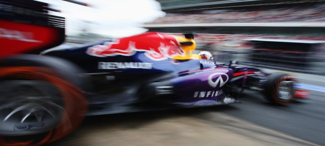Sebastian Vettel consigue por poco el mejor tiempo en los Libres 2 del GP de España