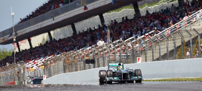 Hamilton: "Hemos trabajado duro para sobreponernos de la decepción de Barcelona"