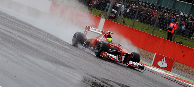 Fernando Alonso: "Era importante recopilar datos sobre el rendimiento de los neumáticos"