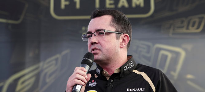 Eric Boullier: "Red Bull está trabajando duro para conseguir a Kimi Räikkönen"