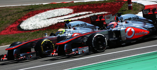 Button no piensa en dejar McLaren: "En los próximos años este equipo va a luchar por el título"