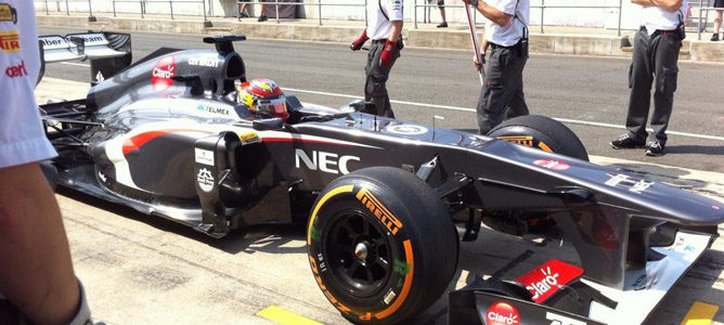 Frijns: "Ha sido la primera vez que ruedo con un Fórmula 1 en una pista de alta velocidad"