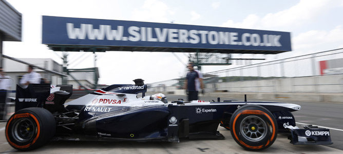 Sainz Jr. debuta siendo segundo tras Ricciardo en el día 2 de tests en Silverstone