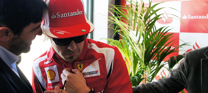 El agente de Fernando Alonso asegura que sería "un disparate" abandonar Ferrari