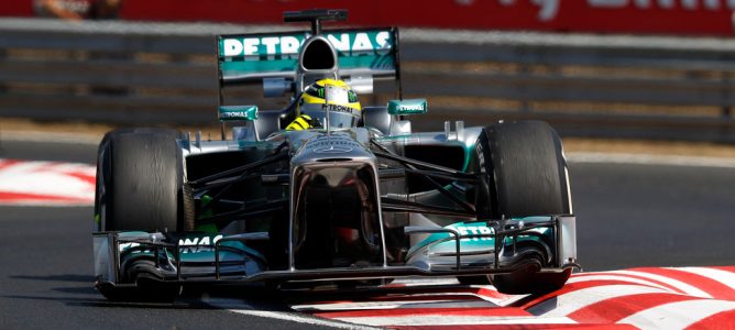 Lewis Hamilton: "El equilibrio es diferente y necesitamos trabajar en el set-up"