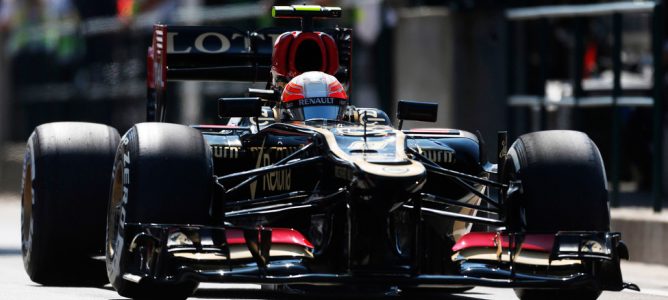 Romain Grosjean lidera la tabla de tiempos antes de la clasificación