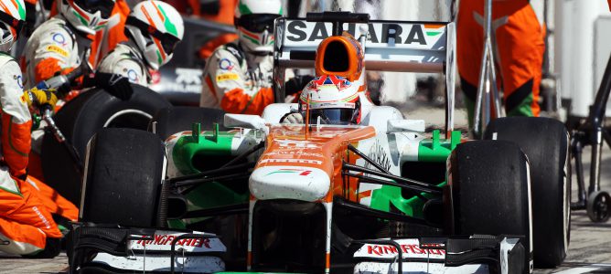 Paul di Resta para en boxes en Hungría