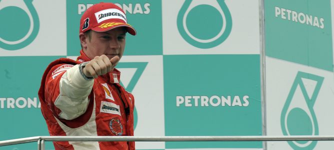 Ferrari niega el regreso de Räikkönen: "No estamos interesados en el mercado de pilotos"