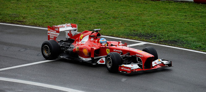 Fernando Alonso lidera la primera sesión de entrenamientos libres del GP de Bélgica 2013
