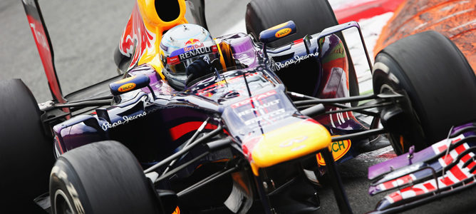 Sebastian Vettel se muestra imbatible en los segundos libres del GP de Singapur 2013