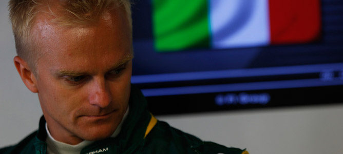 Fernandes: "Kovalainen tiene grandes posibilidades de volver a ser piloto titular"