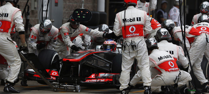 Jenson Button en una de sus dos paradas en la carrera de Corea 2013