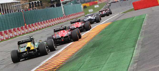 Charles Pic y Jules Bianchi, penalizados con diez posiciones para el GP de Japón