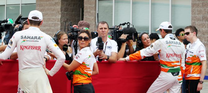 Los pilotos de Force India en el corralito