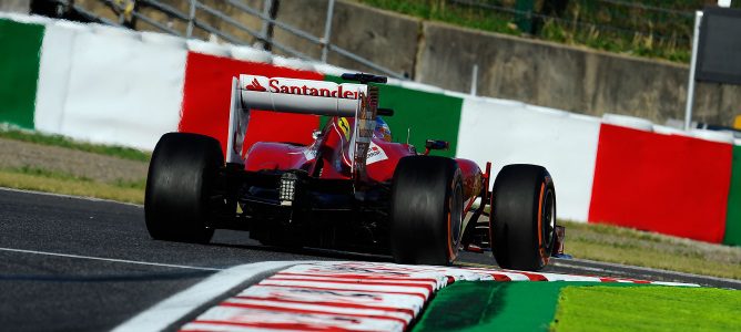 Fernando Alonso rueda en Suzuka