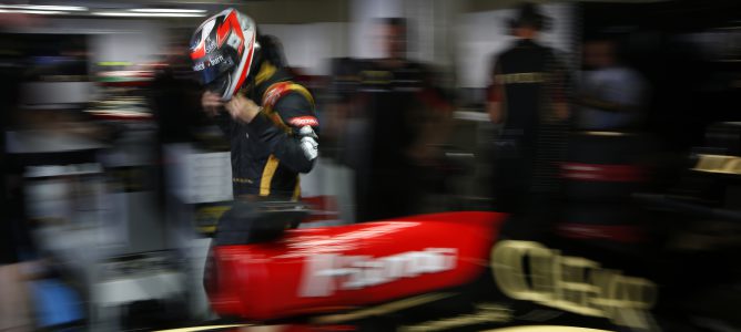 Kimi Räikkönen en el garaje de Lotus