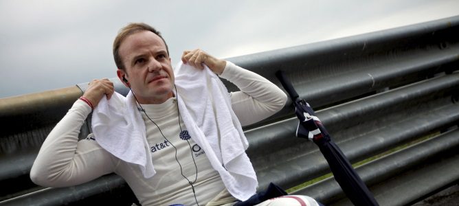 Rubens Barrichello se refresca