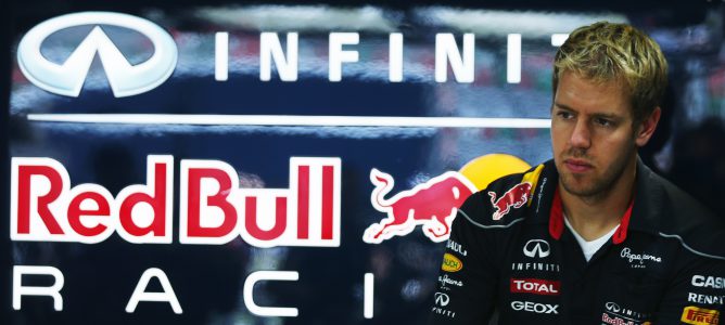 Sebastian Vettel hace morder el polvo a sus rivales y lidera los Libres 1 en la India