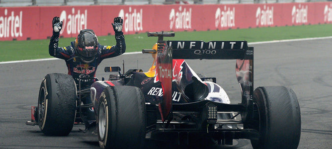 Vettel, prudente para 2014: "Equipos como Mercedes o Ferrari han pasado mucho tiempo pensando en nuevas ideas"