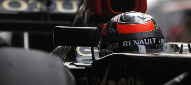 Räikkönen no tirará la toalla ante sus luchas con Grosjean, según su mánager
