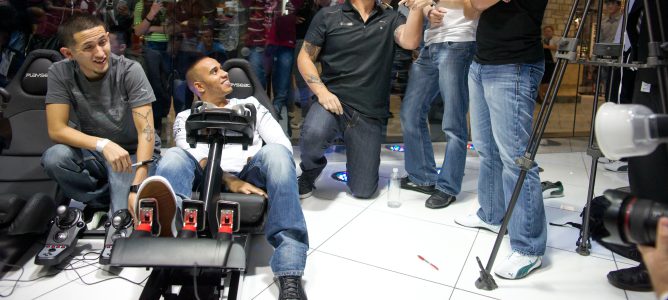 Lewis Hamilton en rueda de prensa en Abu Dabi