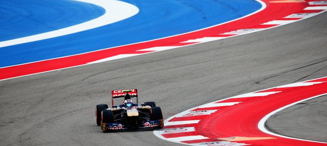 Daniel Ricciardo: "Fue muy complicado adelantar en los primeros momentos"
