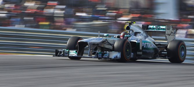 Hamilton pide disculpas a su ingeniero: "Fue por la tensión del momento"