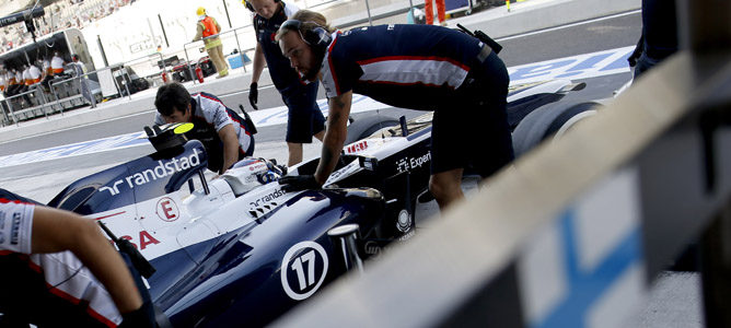 Mal viernes para Valtteri Bottas y Williams: "Tenemos mucho trabajo por delante"