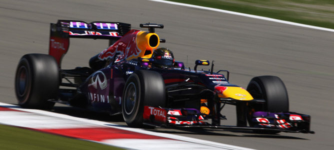 Vettel rompe un nuevo récord al subastar uno de sus cascos por 86.000 euros