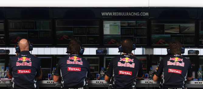 Mercedes refuerza su equipo técnico con dos fichajes de Red Bull