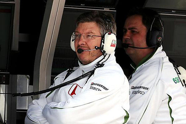 Brawn quiere a Alonso en 2009