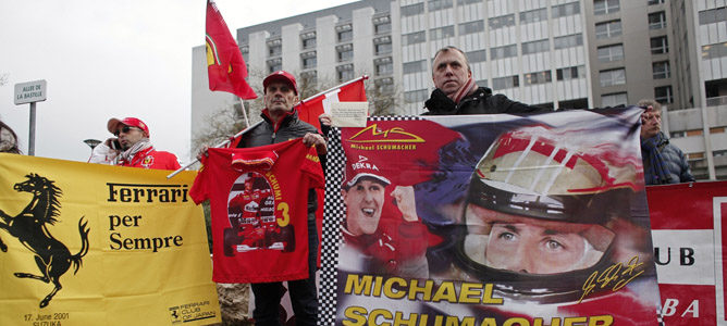500 personas participan en una marcha en apoyo a Schumacher en Spa