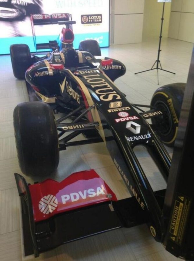 Lotus ya está en Jerez para rodar con el E22