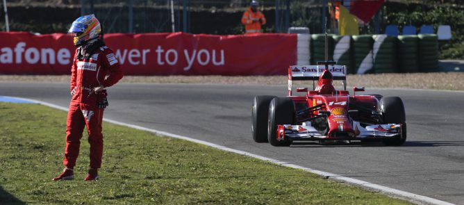 Ecclestone premiará al que demuestre que su equipo ha superado el techo de costes