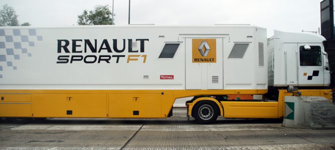 Renault confía en haber solucionado todos sus problemas para el primer test en Baréin